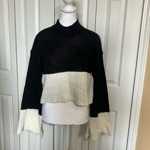 Color block cropped sweater